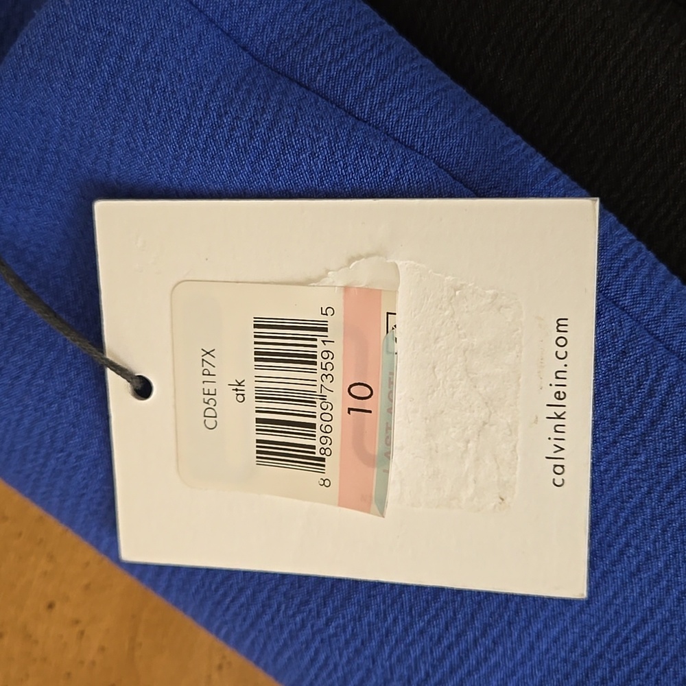 ⭐️Host Pick⭐️NWT Calvin Klein Colorblock Dress 10 - Picture 9 of 10